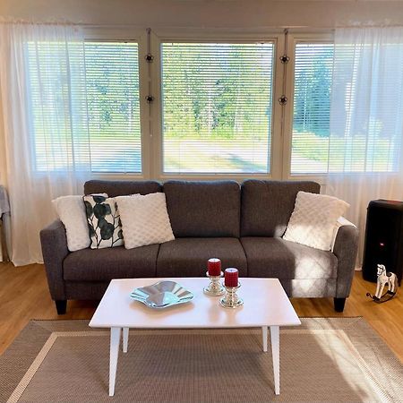 Cozy Renovated House With A Lot Of Parking Space. Haparanda Kültér fotó