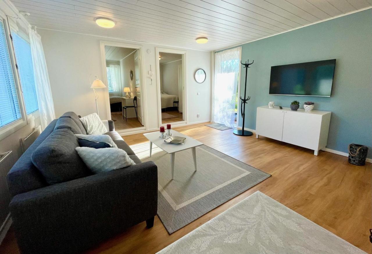 Cozy Renovated House With A Lot Of Parking Space. Haparanda Kültér fotó