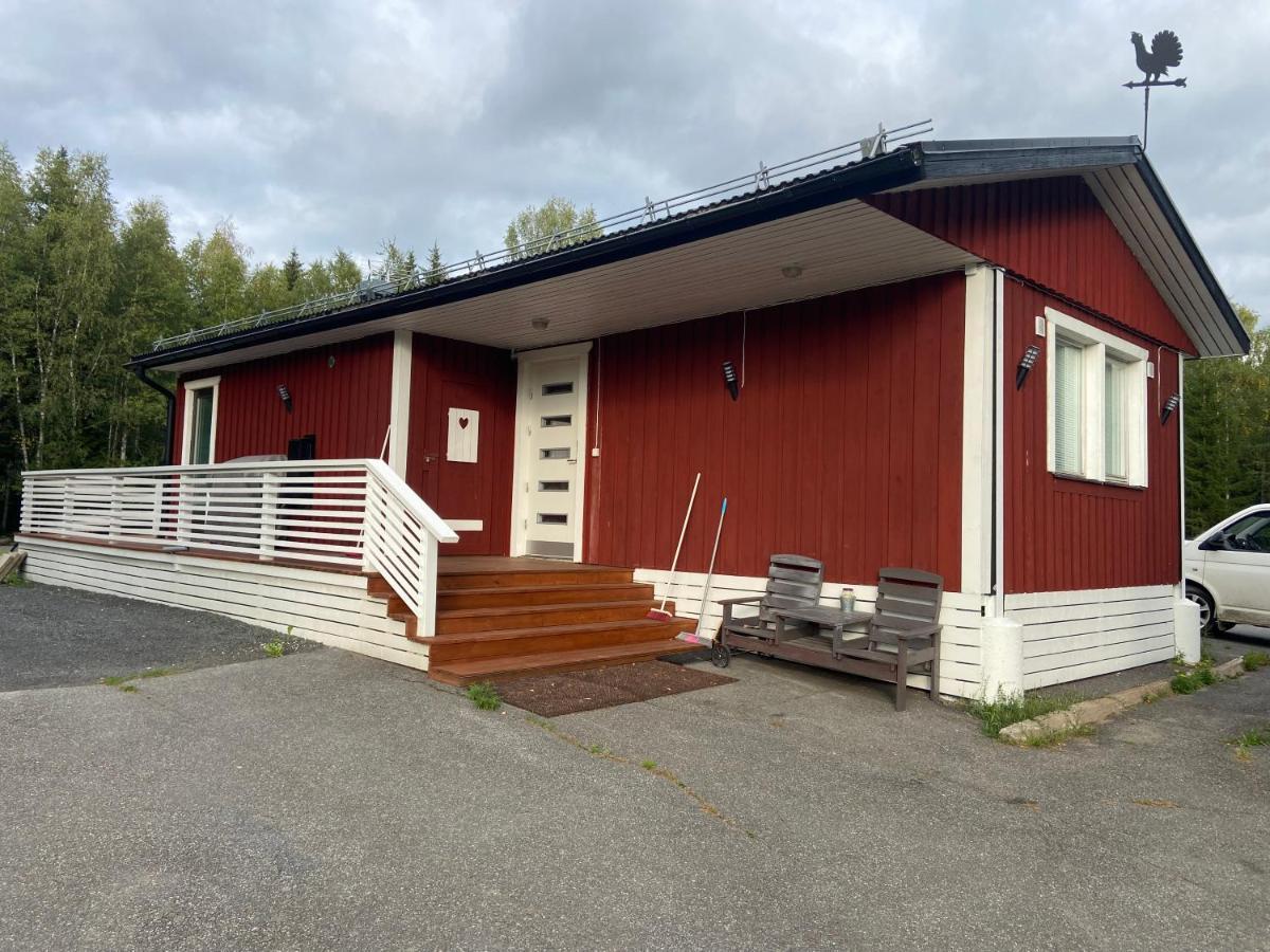 Cozy Renovated House With A Lot Of Parking Space. Haparanda Kültér fotó